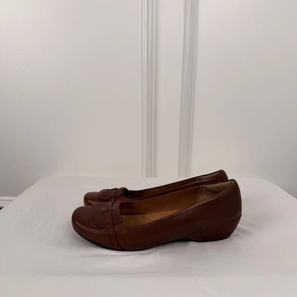 Clarks‎ Artisan Womens Brown Leather Wedge Loafers Round Toe Shoes 10M 66536